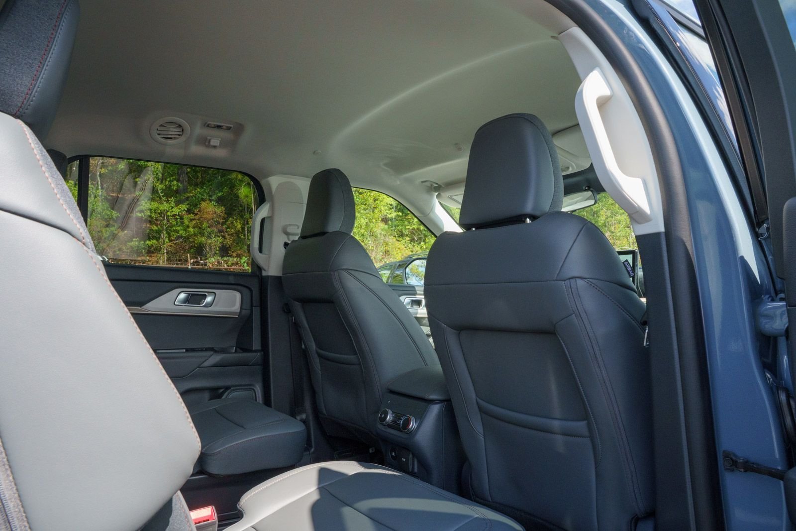 New 2026 Ford Explorer Active w/ Active Comfort Package RWD image 11