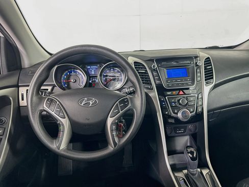Used 2014 Hyundai Elantra GT FWD image 17