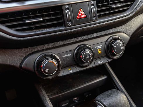 Used 2022 Kia Forte LXS image 15