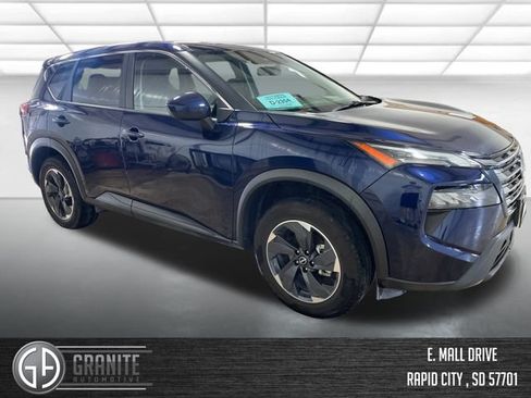 Used 2025 Nissan Rogue SV AWD/4WD image 8