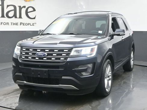 Used 2017 Ford Explorer Limited AWD/4WD image 7