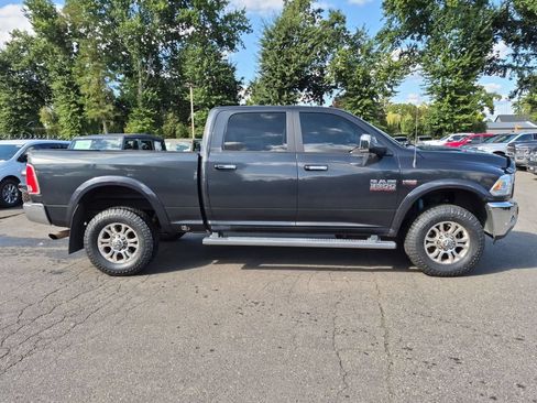 Used 2017 RAM 3500 Laramie AWD/4WD image 8