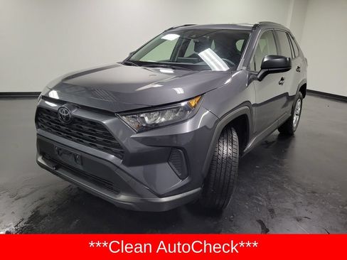 Used 2019 Toyota RAV4 LE w/ All Weather Liner Package FWD image 4