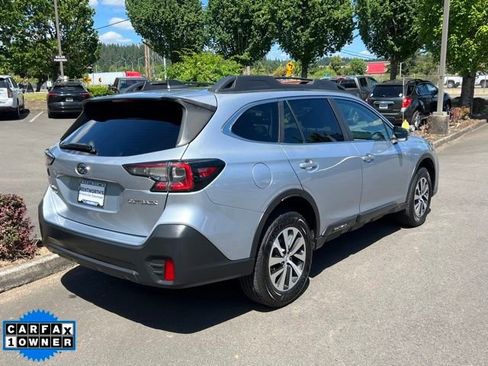Used 2022 Subaru Outback Premium AWD/4WD image 7