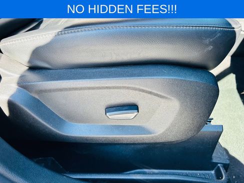 Used 2023 Ford Edge SEL image 18