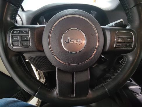 Used 2018 Jeep Wrangler Unlimited Sport S image 26