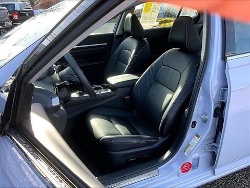 Certified 2024 Nissan Altima 2.0 SR image 10