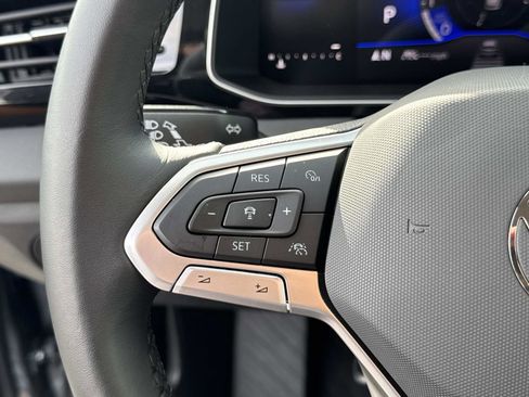 Certified 2025 Volkswagen Jetta S image 19