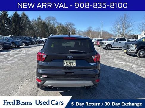 Used 2019 Ford Escape Titanium image 7