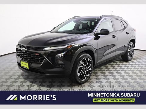 Used 2024 Chevrolet Trax RS w/ Sunroof Package FWD image 1