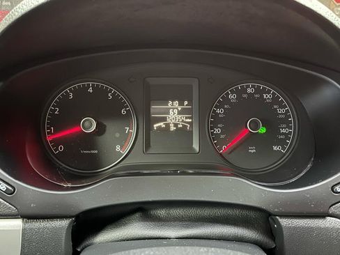 Used 2011 Volkswagen Jetta SEL FWD image 14