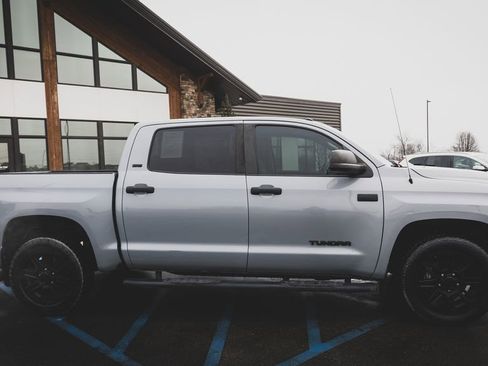 Used 2019 Toyota Tundra SR5 w/ SR5 Upgrade Package image 23