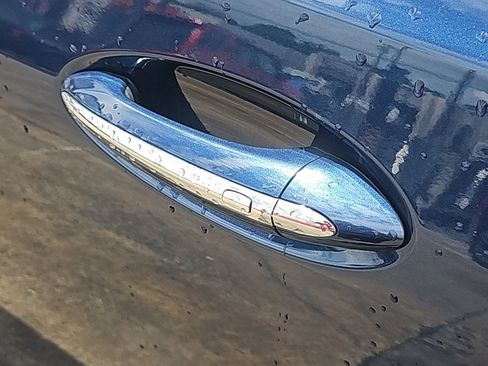 Certified 2022 Buick Enclave Essence image 10