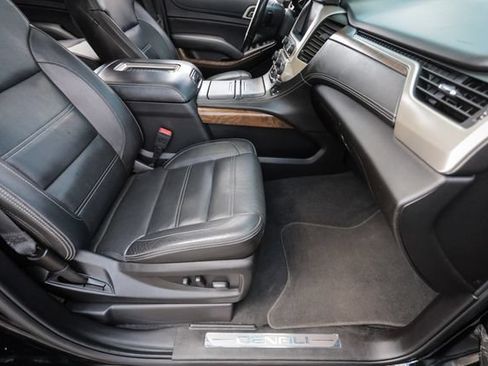 Used 2019 GMC Yukon Denali w/ Denali Ultimate Package AWD/4WD image 60