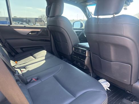 Used 2023 Lexus LX 600 F Sport w/ Accessory Package (Z1) image 9