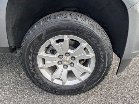 Used 2022 Chevrolet Colorado LT RWD image 11