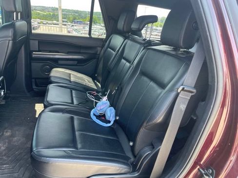 Used 2020 Ford Expedition XLT w/ Equipment Group 201A AWD/4WD image 8