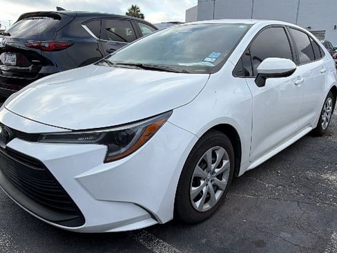 Used 2024 Toyota Corolla LE FWD image 11