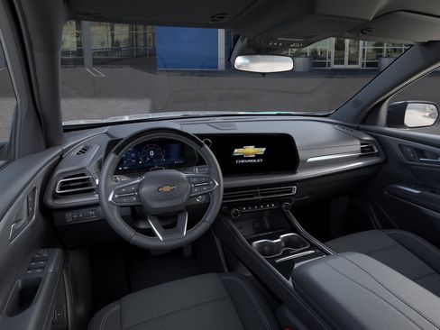 New 2025 Chevrolet Traverse LT w/ Enhanced Driving Package image 39