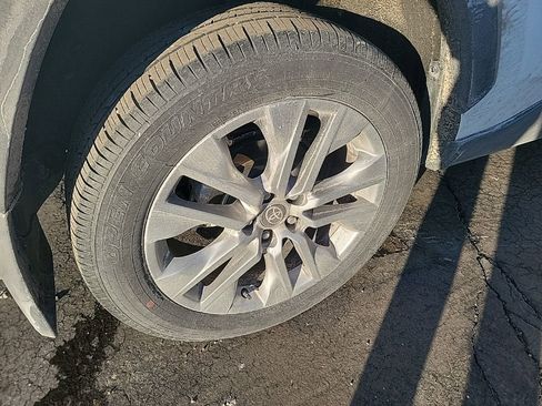 Used 2025 Toyota RAV4 Limited image 7