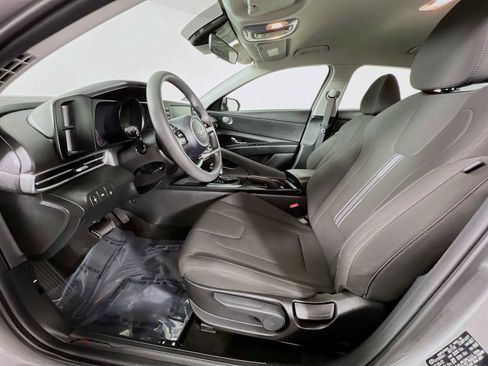 Certified 2023 Hyundai Elantra SEL w/ Preferred Accessory Package image 20