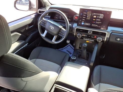 Used 2024 Toyota Tacoma TRD Sport image 15
