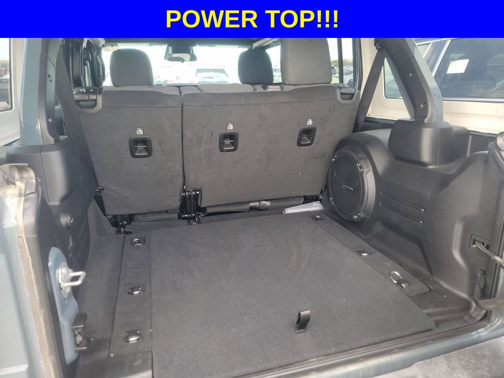Used 2026 Jeep Wrangler Unlimited Sahara AWD/4WD image 16