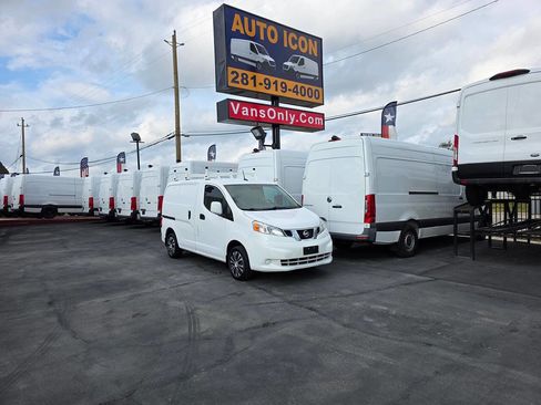 Used 2017 Nissan NV200 SV w/ Technology Package image 34