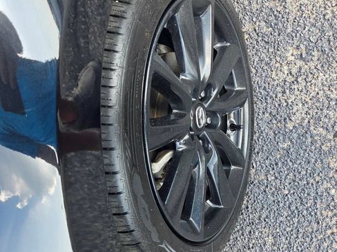 Used 2024 MAZDA MAZDA3 s FWD image 18