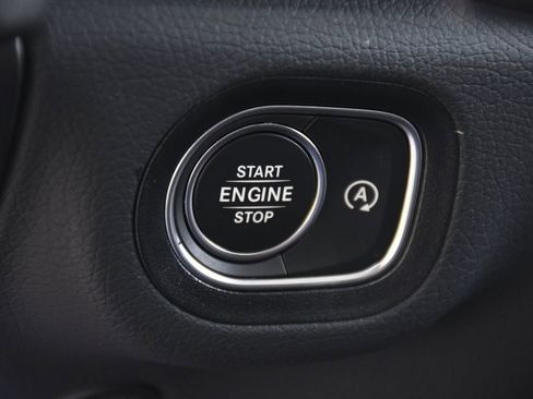 Used 2026 Mercedes-Benz GLS 450 4MATIC image 23