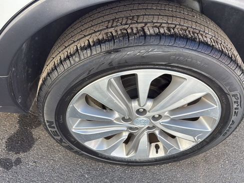 Used 2018 Buick Encore Preferred image 9