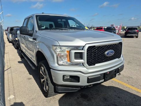 Used 2019 Ford F150 XL w/ Equipment Group 101A Mid AWD/4WD image 2