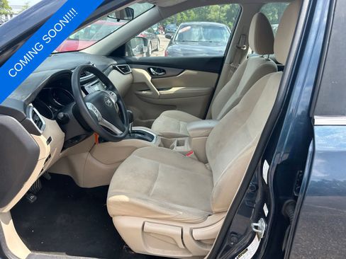 Used 2016 Nissan Rogue S w/ Appearance Package AWD/4WD image 5