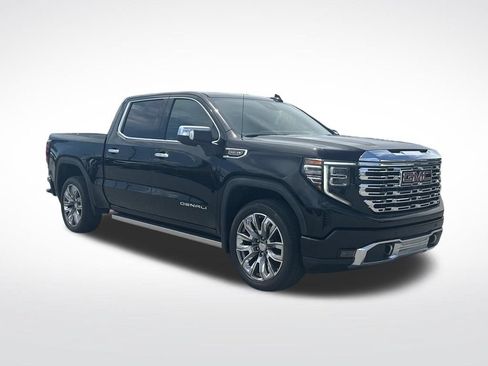 Used 2023 GMC Sierra 1500 Denali w/ Denali Reserve Package AWD/4WD image 9
