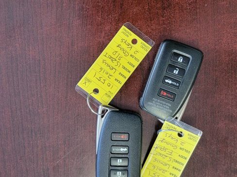 Used 2016 Lexus IS 200t w/ F Sport Package image 11