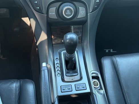 Used 2012 Acura TL image 22