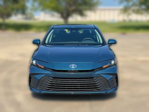 Used 2026 Toyota Camry LE FWD image 4