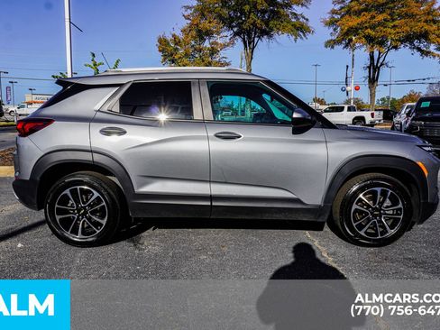 Used 2025 Chevrolet TrailBlazer LT image 11