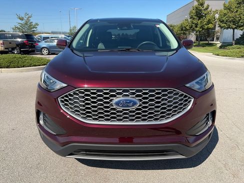 Used 2024 Ford Edge SEL w/ Convenience Package AWD/4WD image 2
