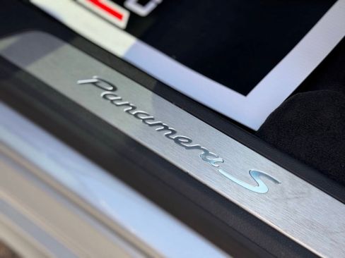 Used 2015 Porsche Panamera S RWD image 18
