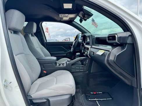 Used 2024 Toyota Tacoma SR5 AWD/4WD image 13