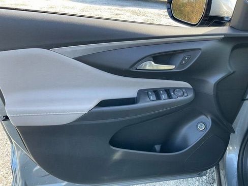 New 2026 Buick Envista Avenir image 4