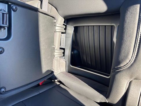 New 2026 GMC Sierra 2500 SLT w/ SLT Premium Package image 46