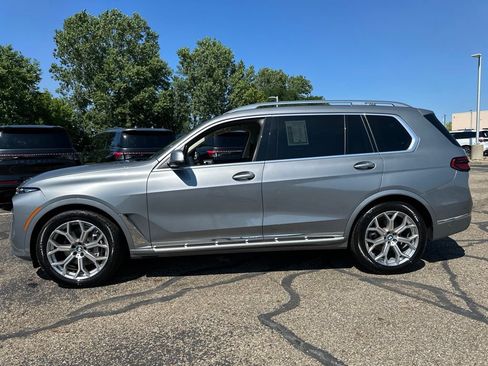 Used 2024 BMW X7 xDrive40i AWD/4WD image 10