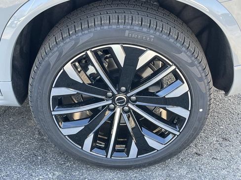 New 2026 Volvo XC90 B6 Ultra image 11