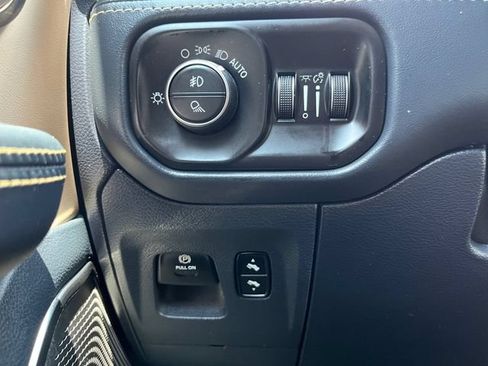 Used 2019 RAM 1500 Limited AWD/4WD image 10