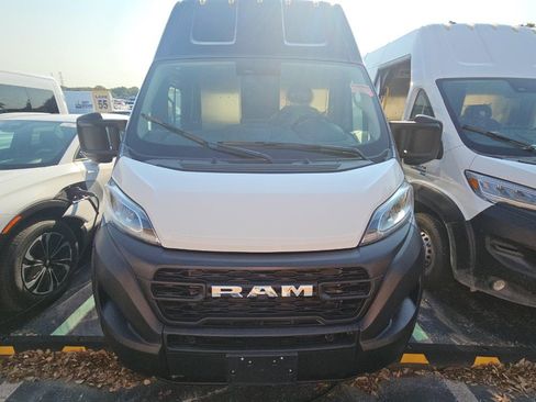 Used 2024 RAM ProMaster 3500 image 3