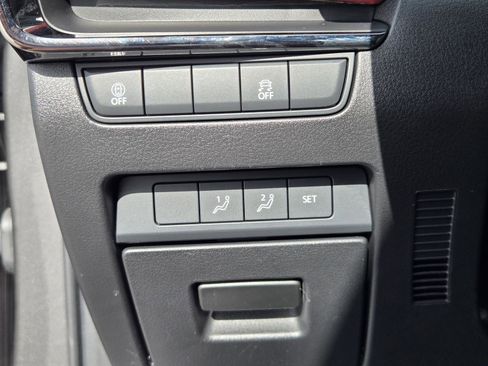 Used 2022 MAZDA MAZDA3 s image 18