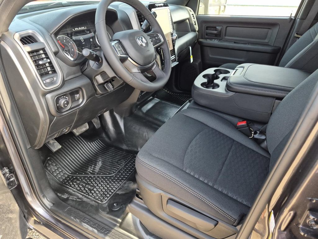 New 2026 RAM 3500 Tradesman AWD/4WD image 9