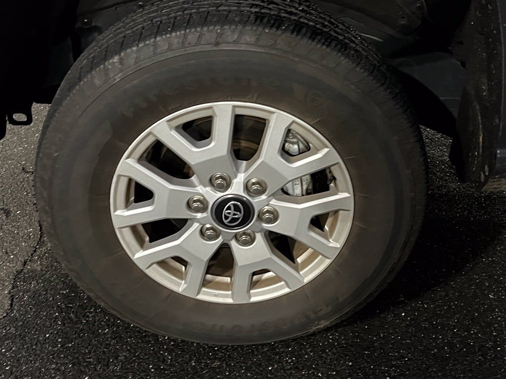 Used 2024 Toyota Tacoma SR5 AWD/4WD image 10